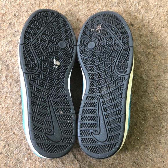 Nike SB shoes - Picture 3 of 5